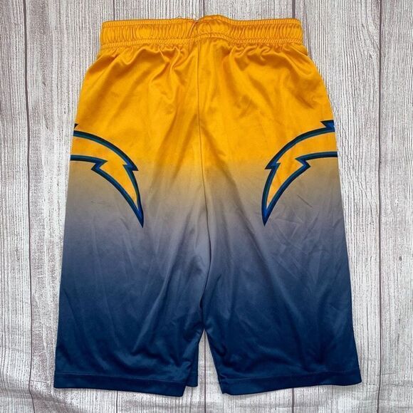 Los Angeles Charges YL pull on shorts w/elastic waist - Picture 4 of 4